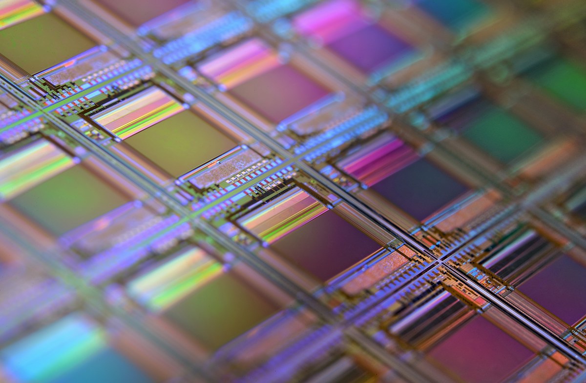 India Semiconductor Mission 2026: భారత్‌లో ₹1.64 లక్షల కోట్ల Chip Investments ఎందుకు?